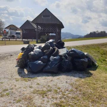 KS Prevorje: v okviru čistilne akcije so zbrali okoli 100 vreč smeti, čistilo je 67 krajanov, že dan prej pa 19 učencev POŠ Prevorje. Čiščenje je opravilo tudi PGD Prevorje z gasilsko cisterno. 